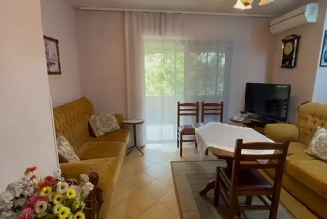 Shtepi me qera 2+1 ne Tirane - 400 Euro