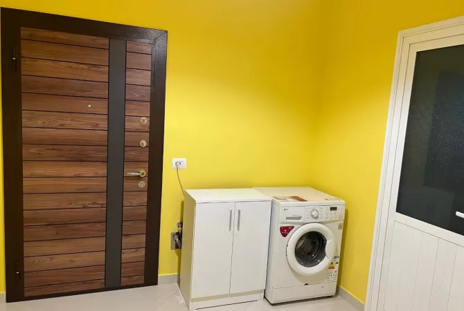 Shtepi me qera 2+1 ne Tirane - 60,000 Leke