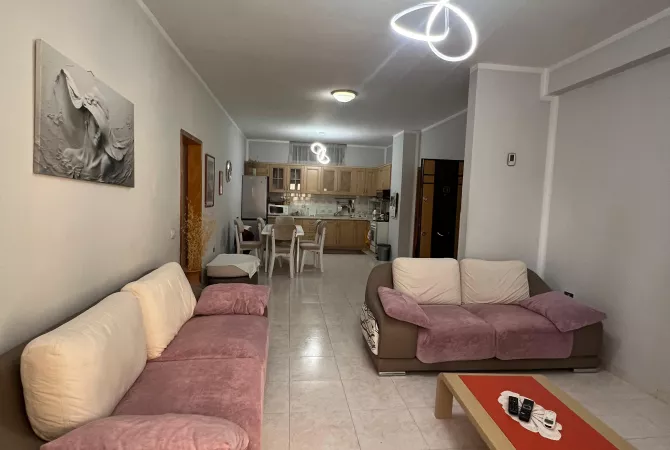 Shtepi me qera 3+1 ne Tirane - 700 Euro