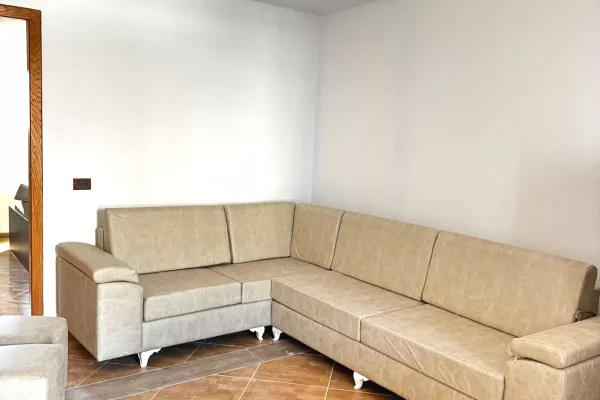 Shtepi me qera 1+1 ne Tirane - 380 Euro