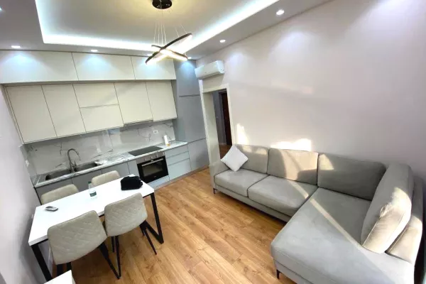 Casa in affitto 2+1 a Tirana - 680 Euro