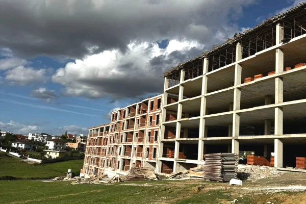 Shtepi ne shitje 2+1 ne Tirane - 76,000 Euro