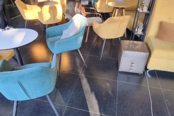 Ambient biznesi me qera 2+1 ne Tirane - 2,500 Euro