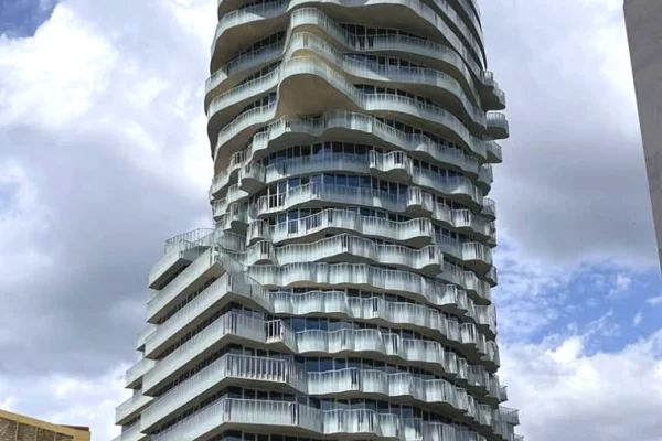 Business Property for Rent 3+1 in Tirana - 1,600 Euro