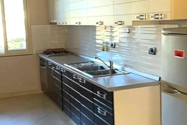 Shtepi me qera 1+1 ne Tirane - 350 Euro