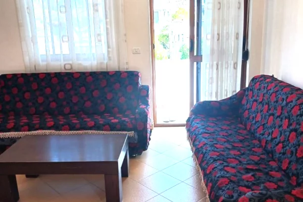 Shtepi me qera 2+1 ne Tirane - 450 Euro