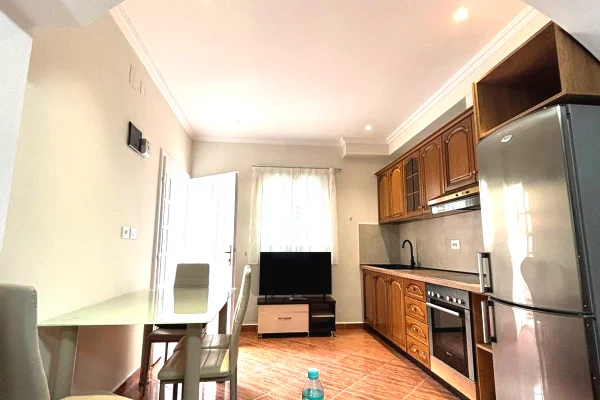 Shtepi me qera 1+1 ne Tirane - 500 Euro