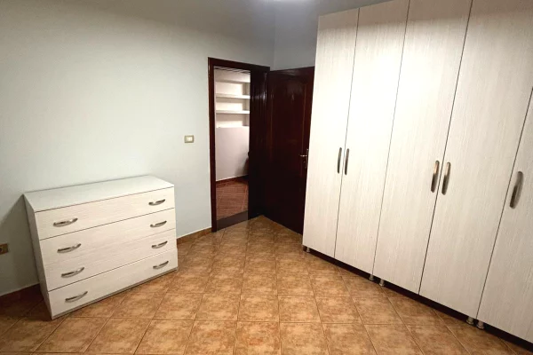 Shtepi me qera 1+1 ne Tirane - 500 Euro
