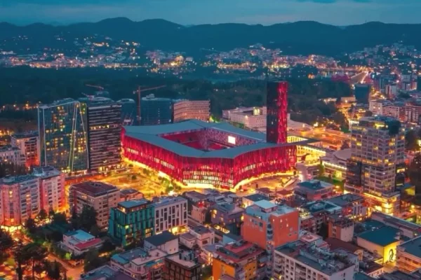 Ambient biznesi ne shitje 3+1 ne Tirane - 65,000 Euro