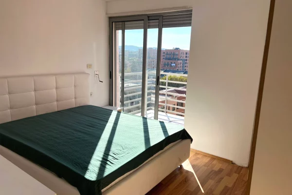 Shtepi me qera 2+1 ne Tirane - 550 Euro