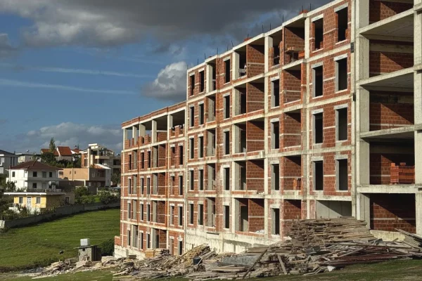 Shtepi ne shitje 1+1 ne Tirane - 67,000 Euro