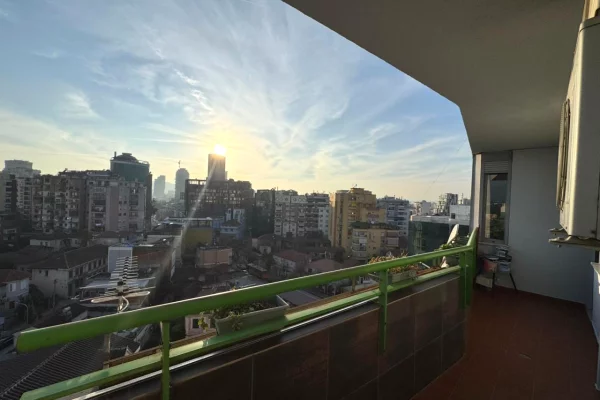 Shtepi me qera Apartament ne Tirane, 2+1, Mobilimi E mobiluar, Pagesa 800  Euro.