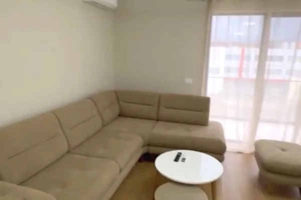 Shtepi me qera 2+1 ne Tirane - 550 Euro