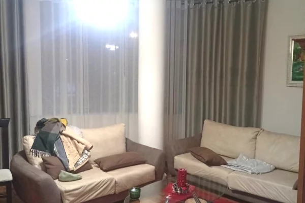 🏠 Jepet me Qera Apartament 2+1 tek Pazari i Ri