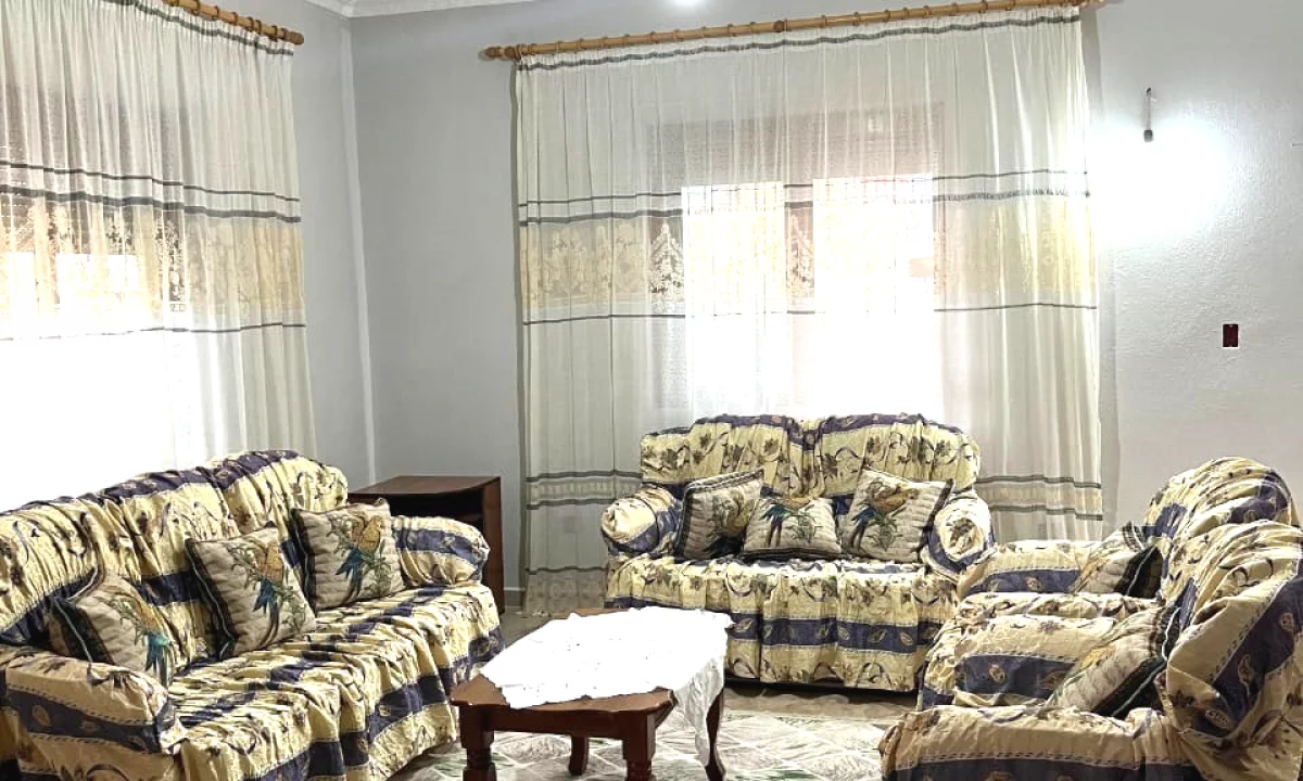 Shtepi me qera Apartament ne Tirane, 2+1, Mobilimi E mobiluar, Pagesa 500  Euro.