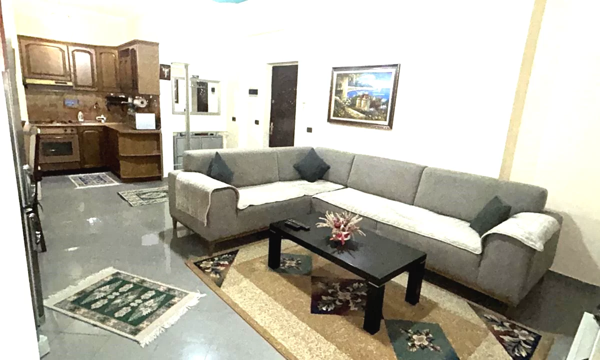 Shtepi me qera Apartament ne Tirane, 2+1, Mobilimi E mobiluar, Pagesa 550  Euro.