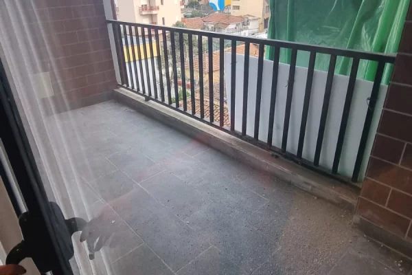 Shtepi me qera Apartament ne Tirane, 2+1, Mobilimi E mobiluar, Pagesa 650  Euro.