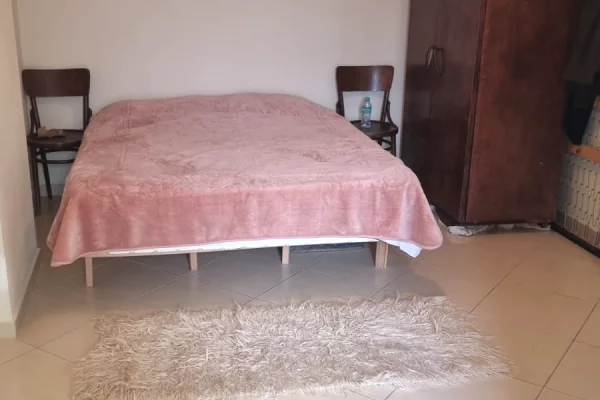 Shtepi me qera 2+1 ne Tirane - 400 Euro