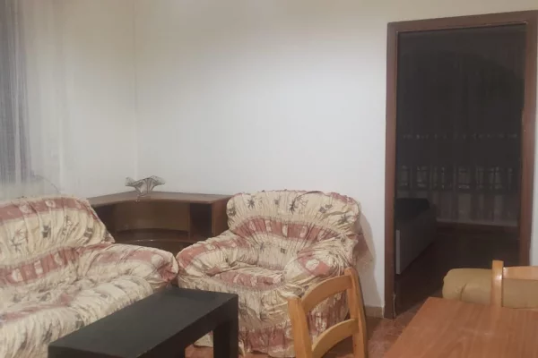 Shtepi me qera 1+1 ne Tirane - 300 Euro