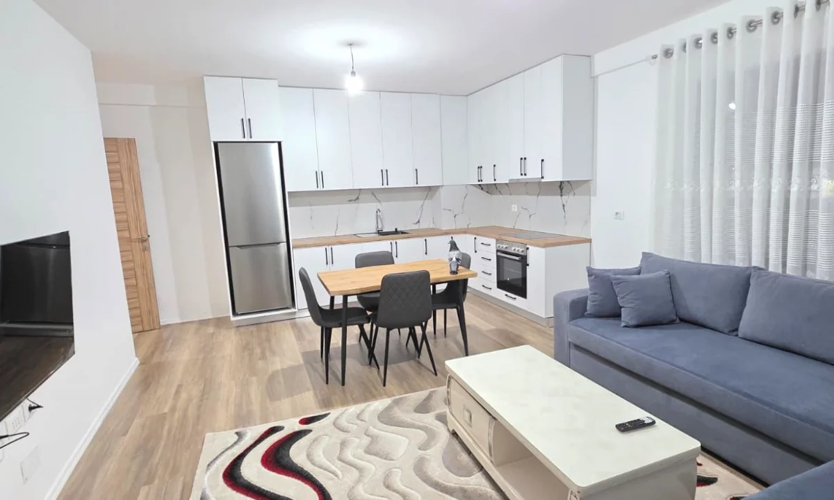 Shtepi me qera Apartament ne Tirane, 2+1, Mobilimi E mobiluar, Pagesa 450  Euro.