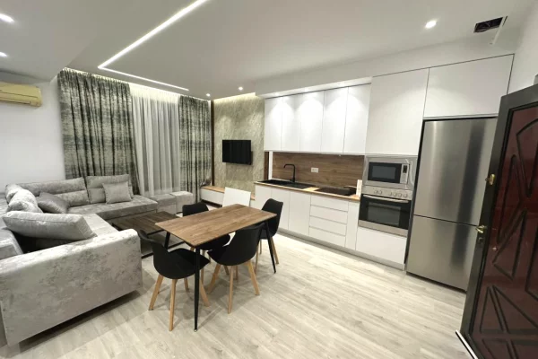 Shtepi me qera 1+1 ne Tirane - 650 Euro