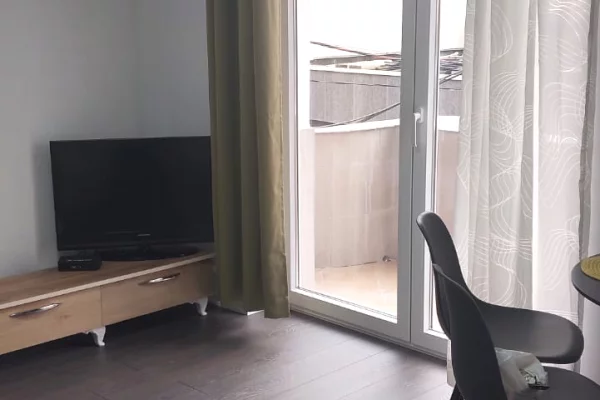 Shtepi me qera 1+1 ne Tirane - 500 Euro