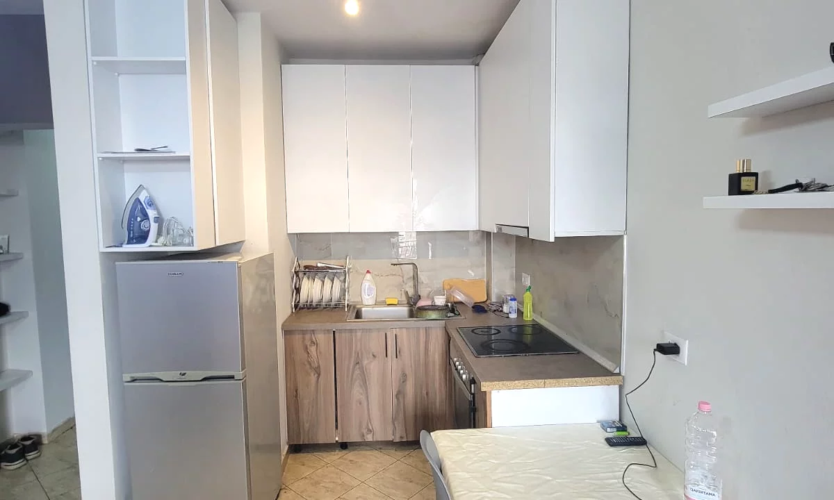 Appartamento in affitto a Tirana Garsoniere, Arredato