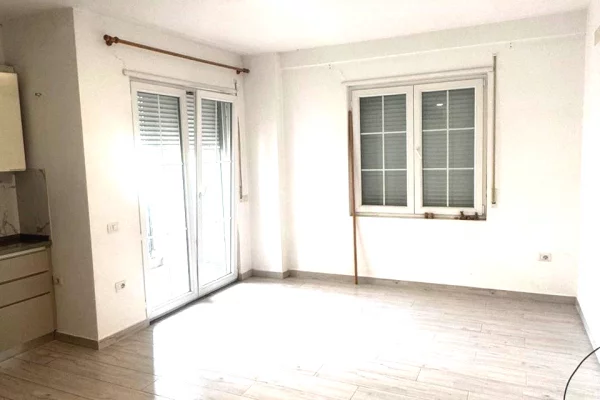 🏠Jepet me Qera Apartament 1+1 Bosh ne 5 Maj pas Concordit