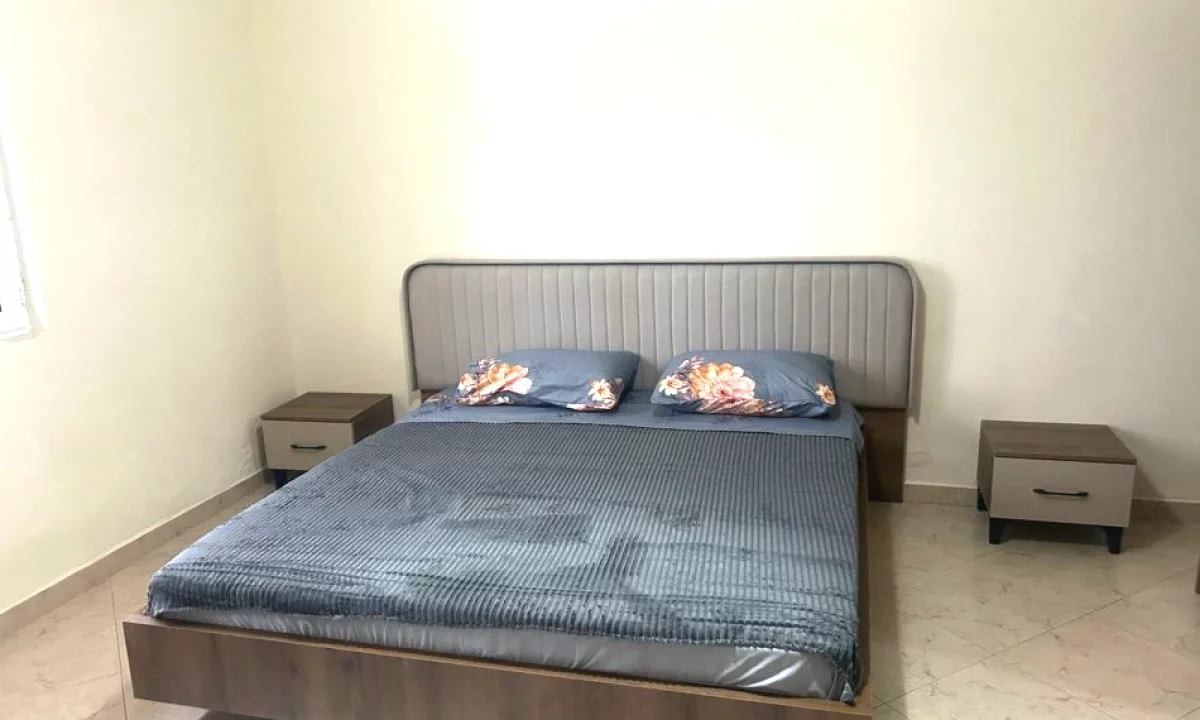 Appartamento in affitto a Tirana 2+1, Arredato