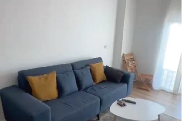 🏠 Jepet me Qera Super  Apartament  2+1  pas Concordit, ne 5 Maj