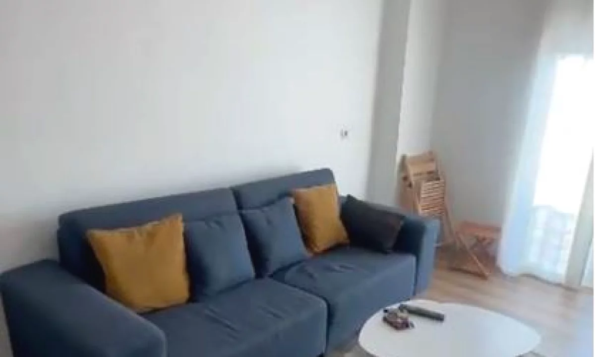 Appartamento in affitto a Tirana 2+1, Arredato