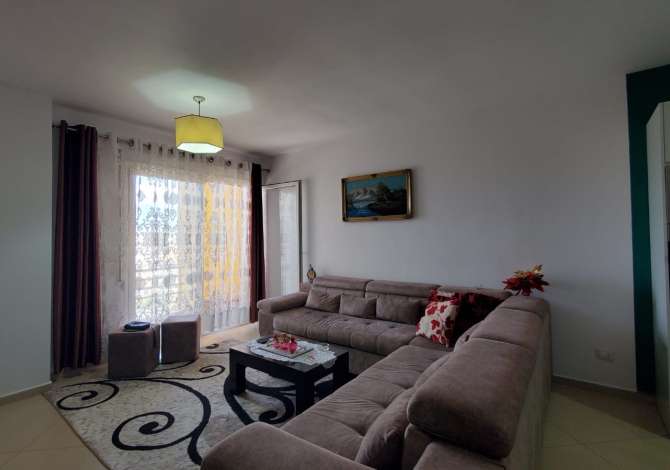 Apartament 2+1 ne shitje prane ish doganes