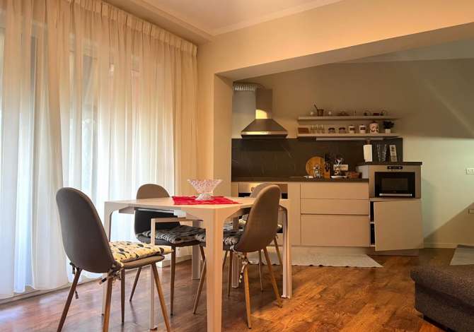 Shtepi me qera 3+1 ne Tirane - 800 Euro