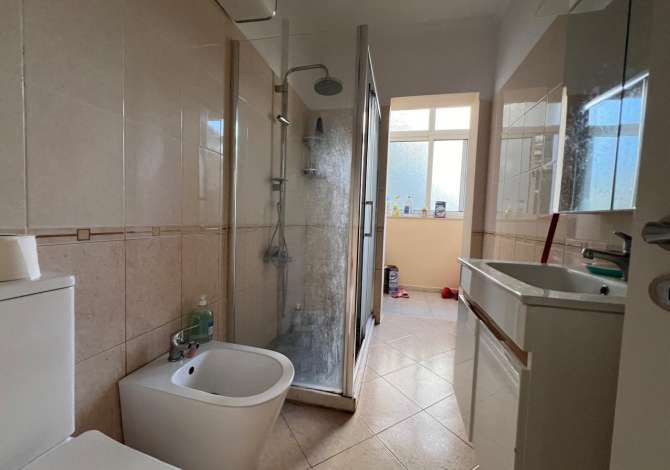 Shtepi ne shitje Apartament ne Tirane, 2+1, Mobilimi E mobiluar, Pagesa 135,000  Euro.