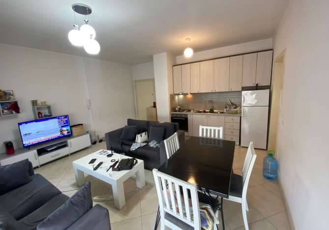 Shtepi me qera 1+1 ne Tirane - 400 Euro
