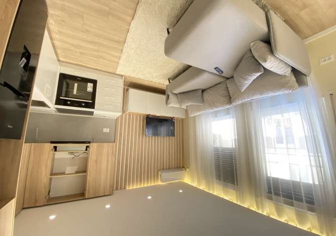 Apartament 1+1 per shitje te Mbikalimi i Komunes ,Queen hotel 