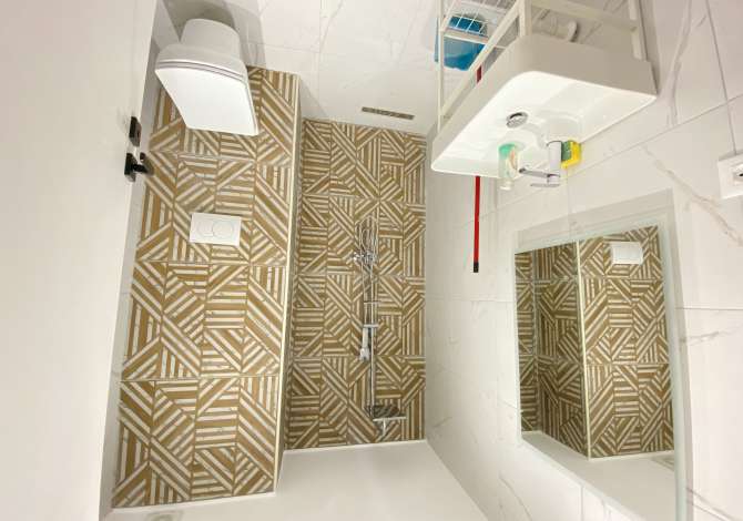 Shtepi ne shitje Apartament ne Tirane, 1+1, Mobilimi E mobiluar, Pagesa 125,000  Euro.