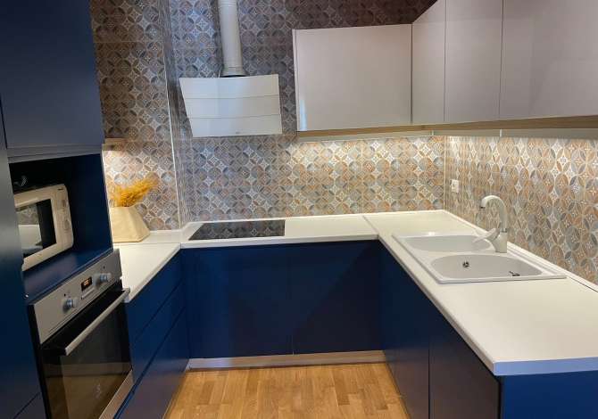 Shtepi me qera 2+1 ne Tirane - 700 Euro