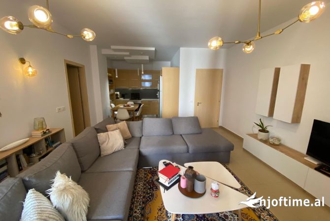 Shtepi me qera 2+1 ne Tirane - 50,000 Leke