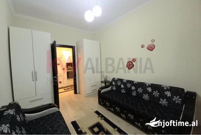 Shtepi me qera 2+1 ne Tirane - 400 Euro