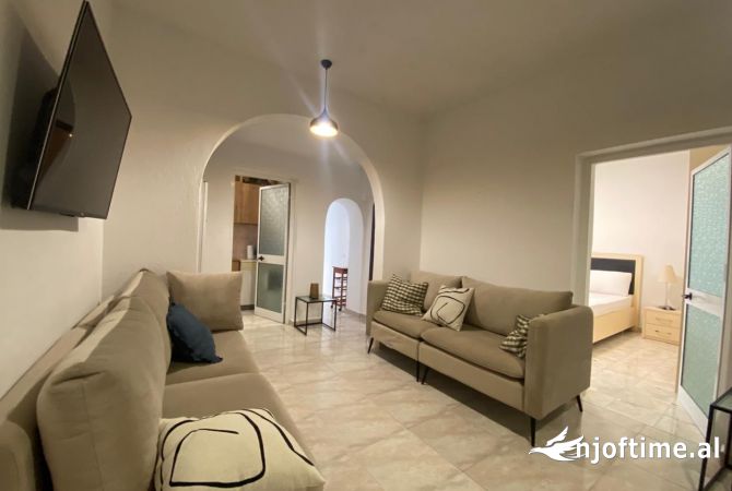 Shtepi me qera 2+1 ne Tirane - 600 Euro