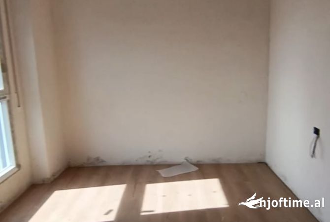 Shtepi ne shitje 1+1 ne Tirane - 106,000 Euro