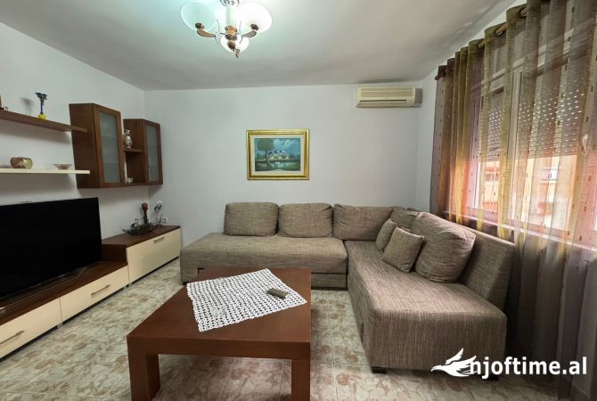 Shtepi me qera 2+1 ne Tirane - 500 Euro