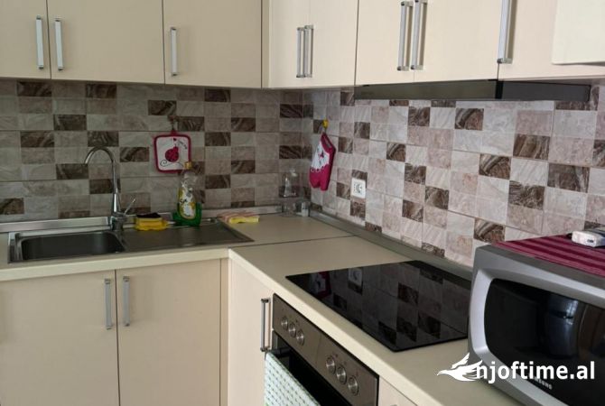 Shtepi me qera 2+1 ne Tirane - 500 Euro