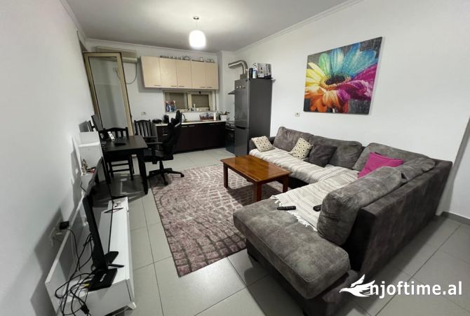 Shtepi me qera 2+1 ne Tirane - 600 Euro