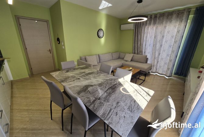 Shtepi me qera 2+1 ne Tirane - 700 Euro