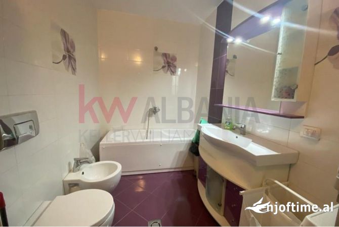 Shtepi me qera Apartament ne Tirane, 1+1, Mobilimi E mobiluar, Pagesa 550  Euro.