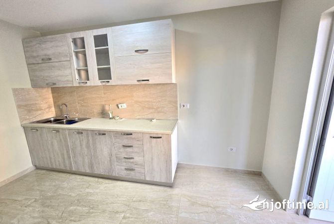 Shtepi ne shitje 2+1 ne Tirane - 124,000 Euro