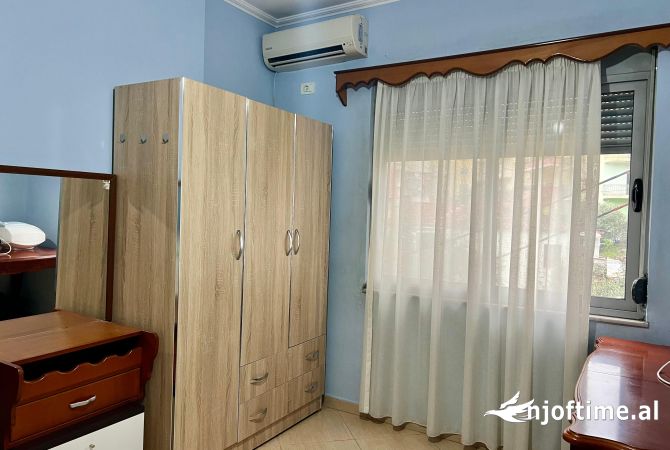 Shtepi me qera Apartament ne Tirane, 2+1, Mobilimi E mobiluar, Pagesa 43,000  Leke.