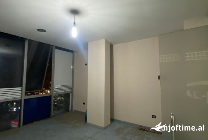 Ambient biznesi ne shitje 1+1 ne Tirane - 75,000 Euro